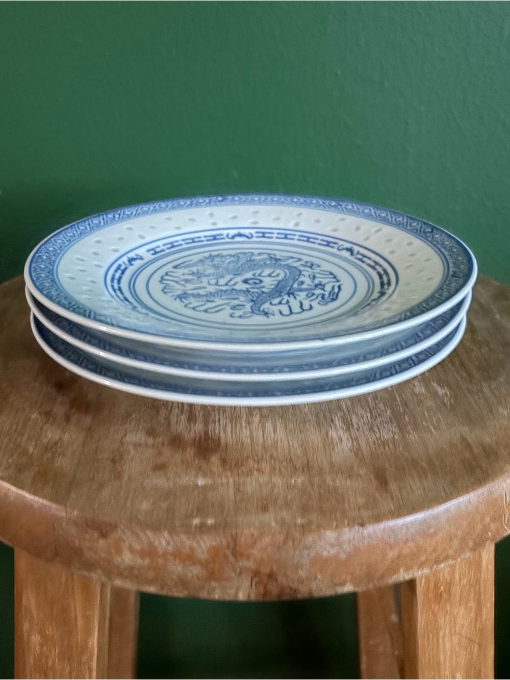 Vintage Jingdezhen Chinese porcelain plate dragon motif, set of 3